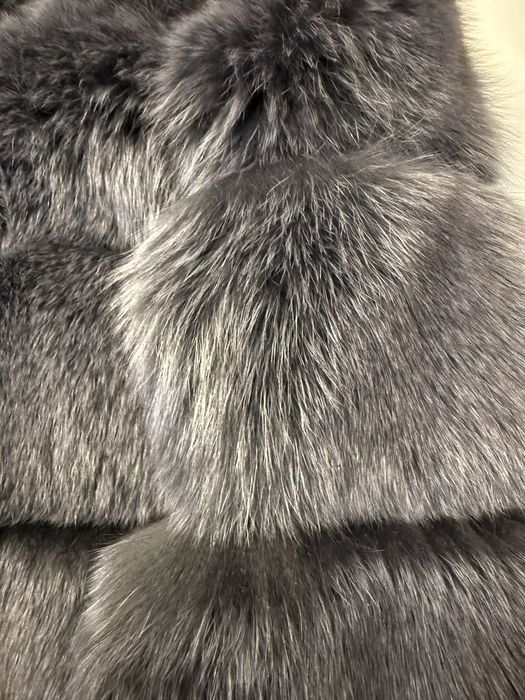 Продам роскошную песцовую шубу