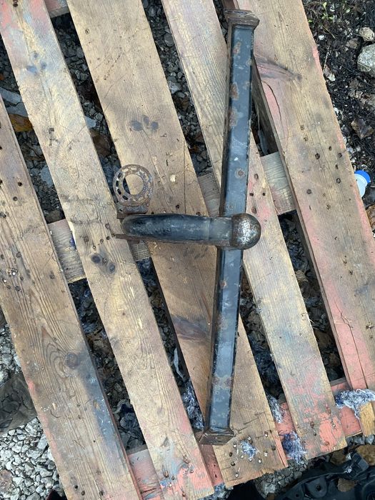 Теглич Ford C-Max 2010-2019