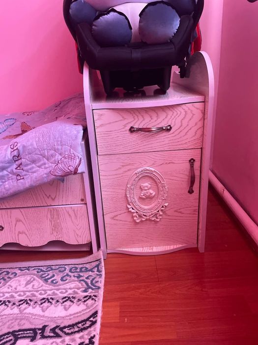 Detiski Kravat shkaf hama narsalari bilan