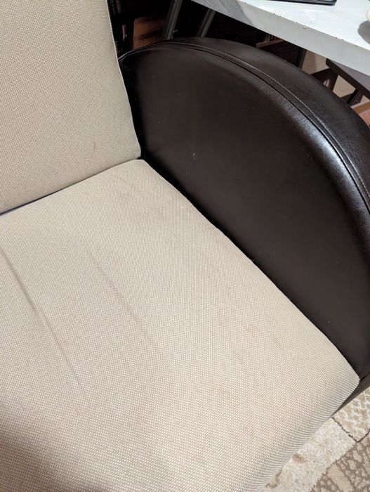 Продам диван срочно