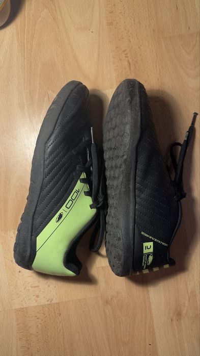 Kipsta Agility 100 TF / FG ghete fotball
