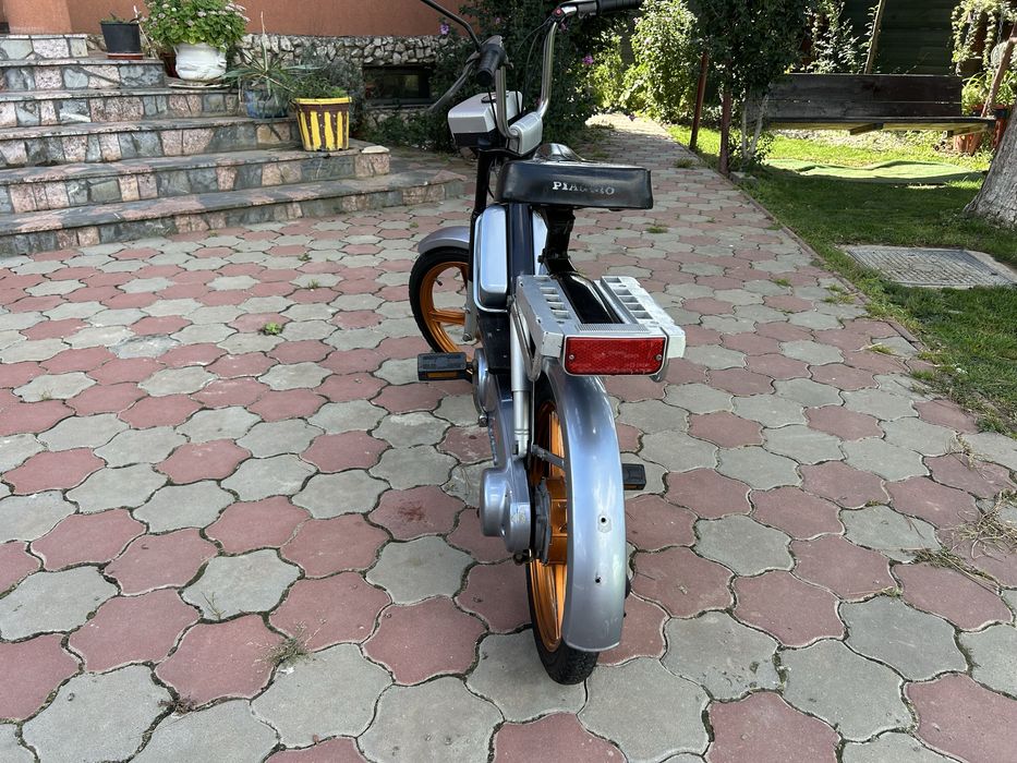 Piaggio Bravo 49cc Moped