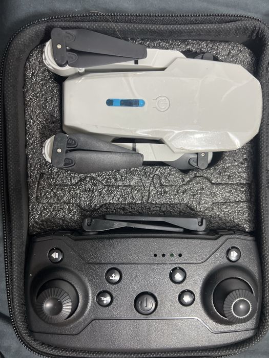 Дрон Е88 с двумя камерами