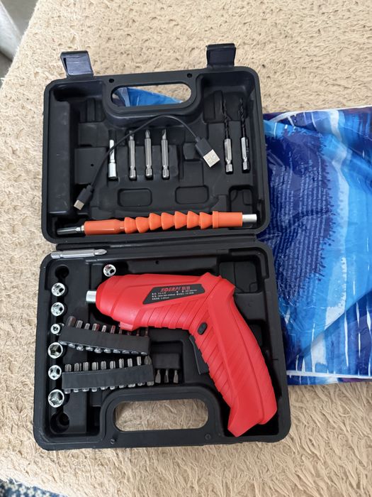 Продам электрическую отвертку