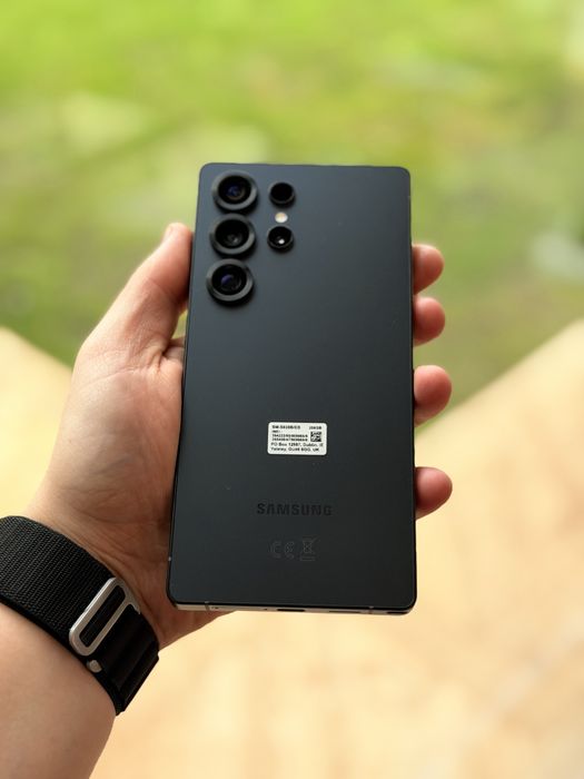 Samsung S25 Ultra - black - 256 gb - ca nou !!