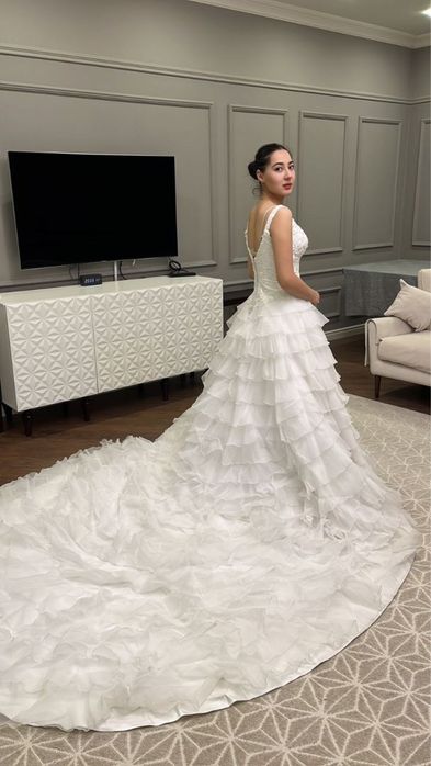 Бу свадебное платье 15000
