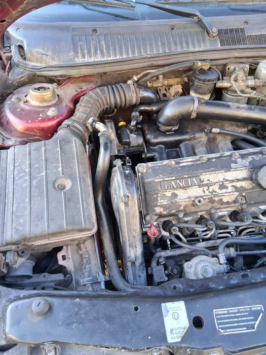 Lancia Delta 1998г 240000км 98кс.