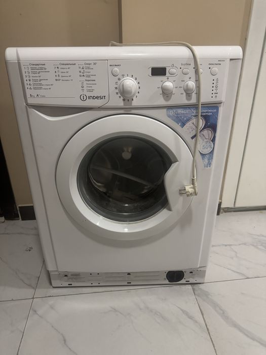 Стиральная машина indesit
