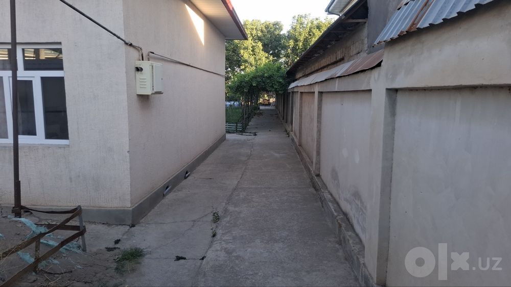 ПРОДАЁТСЯ ДОМ в Азадбаше 10 соток
