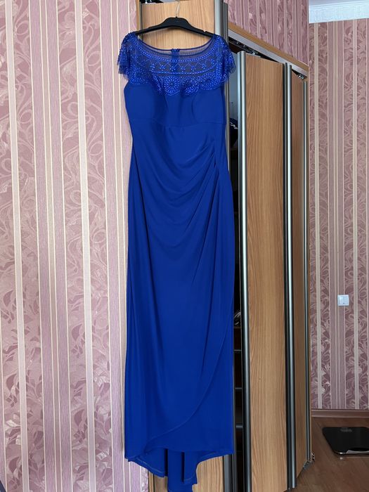 Вечерние платья в пол