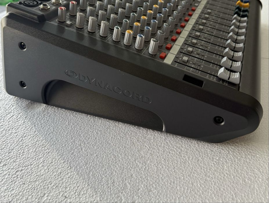 Vand mixer dynacord Powermate PM600.3