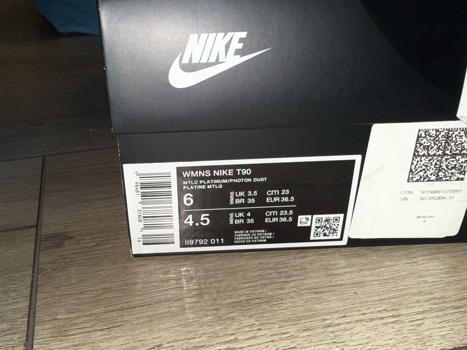 Продам Nike blazer
