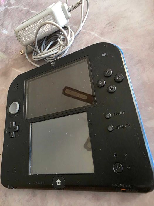 Конзола Nintendo 2DS