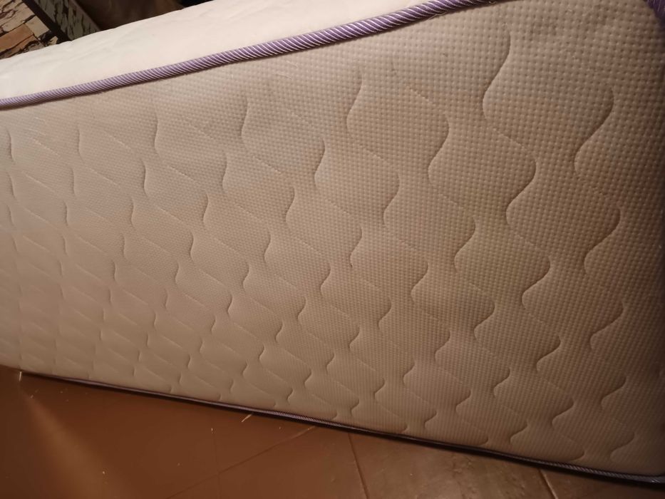 Продавам детско легло