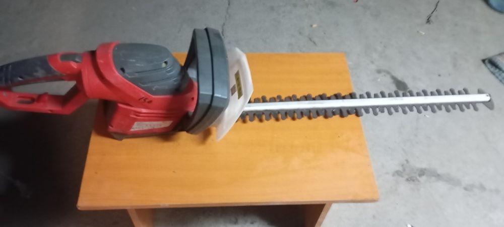 Vând Foarfeca electrica