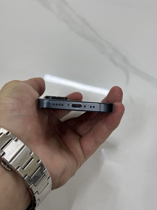 Продаеться Iphone 13 mini