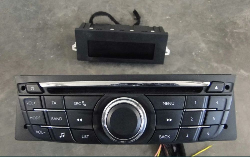 Оригинал магнитола Пежо 301