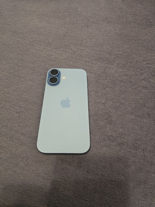 Vand/Schimb Iphone 17/ 256 gb Impecabil