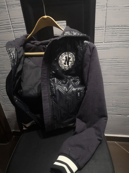 Дамско яке Nike xs