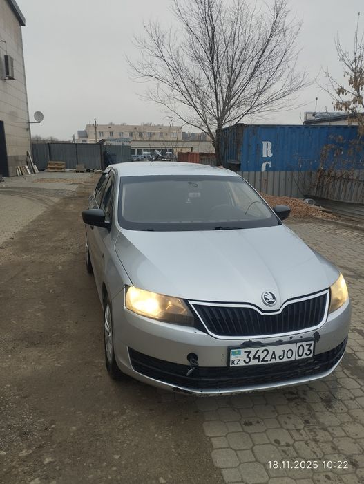 Продам skoda продам
