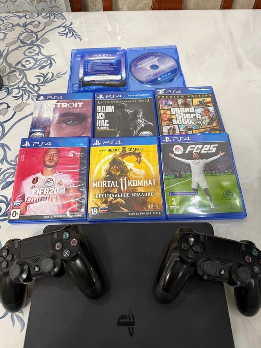 Playstation 4 в отличном состоянии