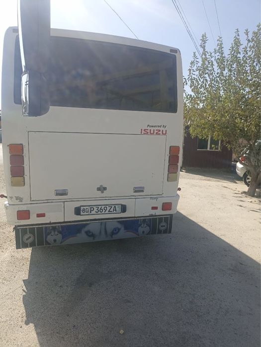 Isuzu np 37 myaxki