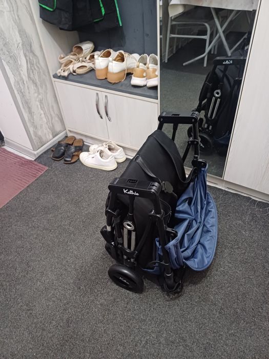 Продаётся фирменный коляска