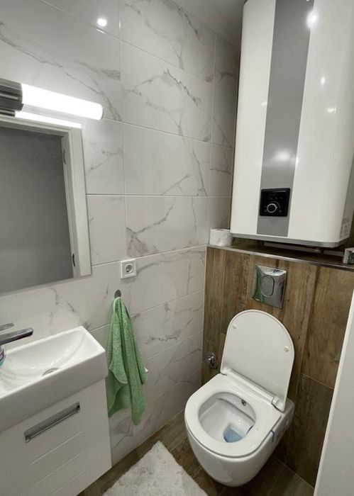 Дава се под наем Тристаен апартамент в Пловдив, Център - 122 кв.м за 850 € - Снимка #11