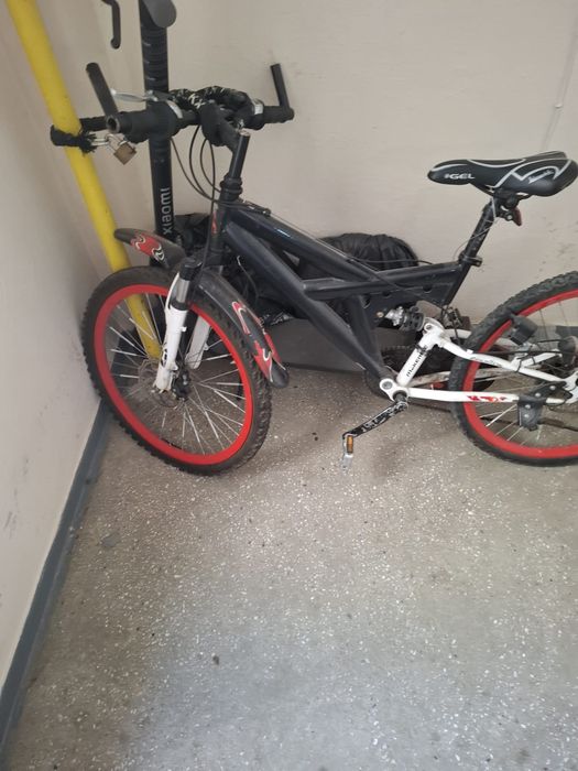 Bicicleta 350 lei