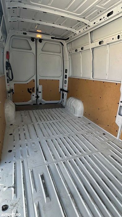 Renault Master cu LIFT