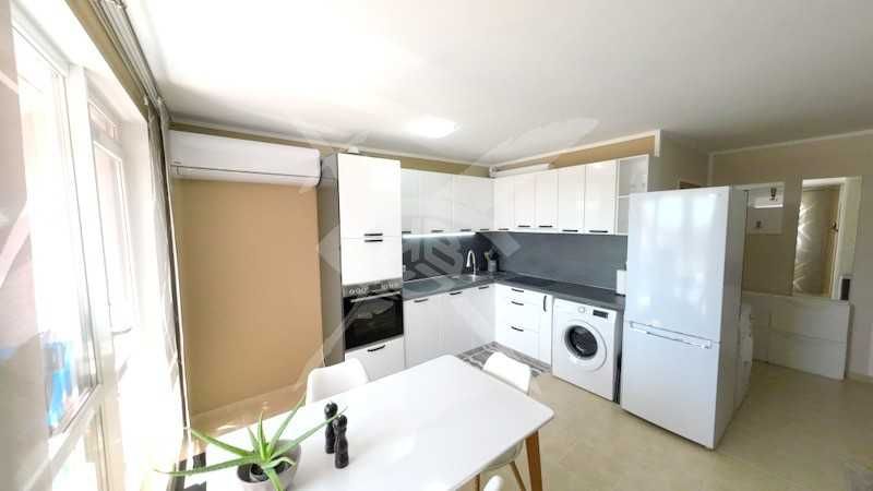 Продава се Двустаен апартамент в к.к. Слънчев бряг - 64 кв.м за 1204 €/кв.м - Снимка #4