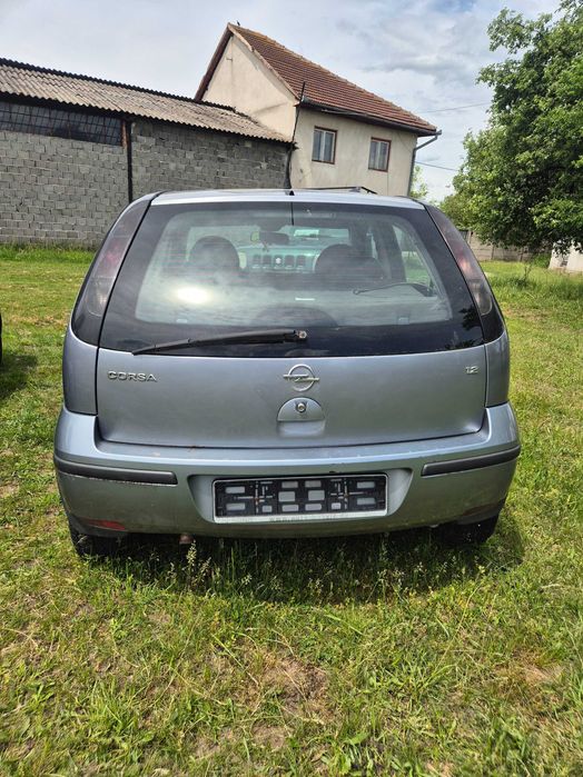 Opel corsa C 2004