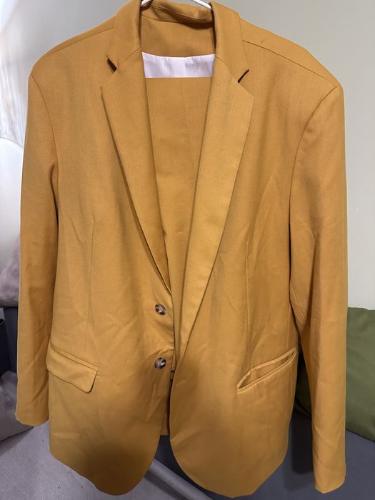 Ushatava mustard suit