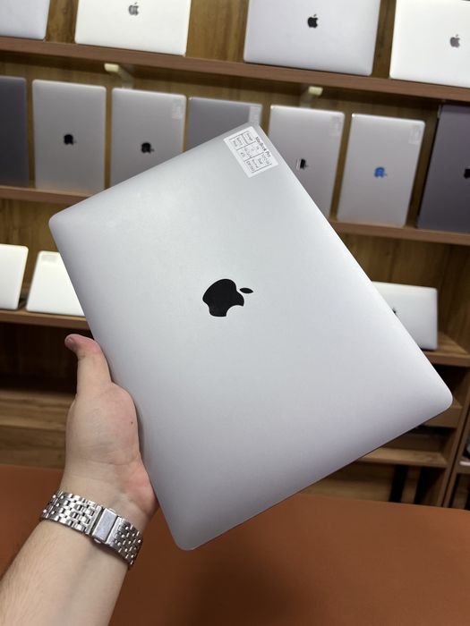 MacBook Pro 2020 16GB Ram 1 TB SSD