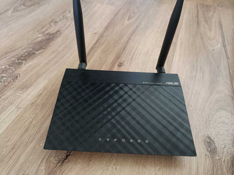 Рутер ASUS RT-N12