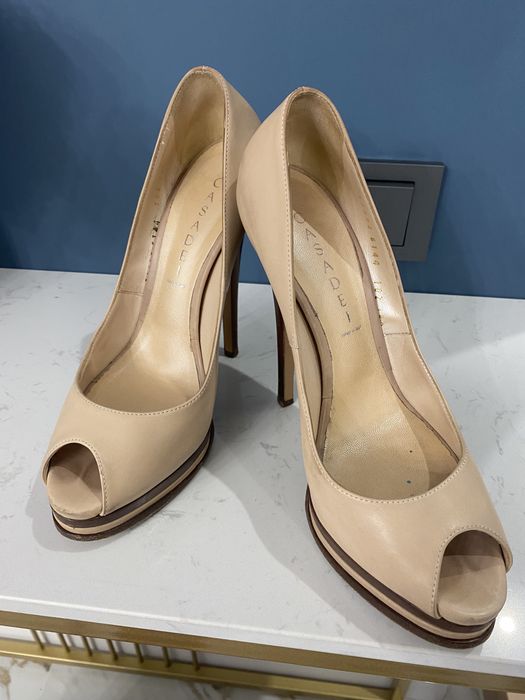 Женские туфли