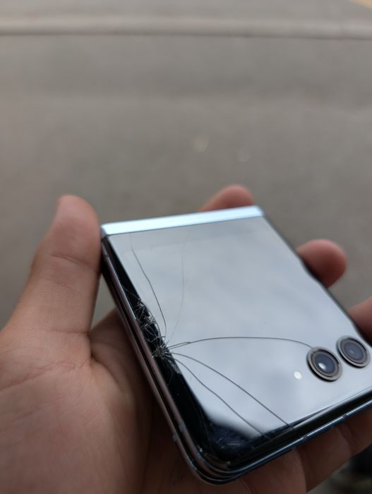 Razr 40 ultra торг