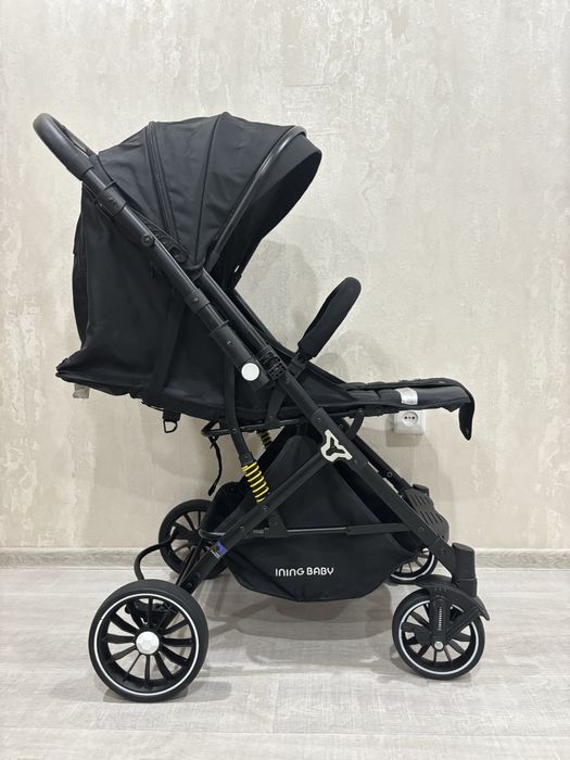 Детская Коляска почти новая каляска