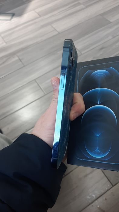 Продам или обменяю айфон iphone 12 pro