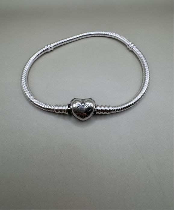 Bratara pandora inimioara stralucitoare 18 cm