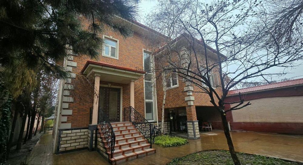 Продается дом 5 комнат, ориентир: IT Park, 6,7 соток 350м²