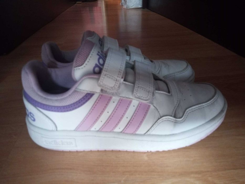 Маратонки за момиче Adidas