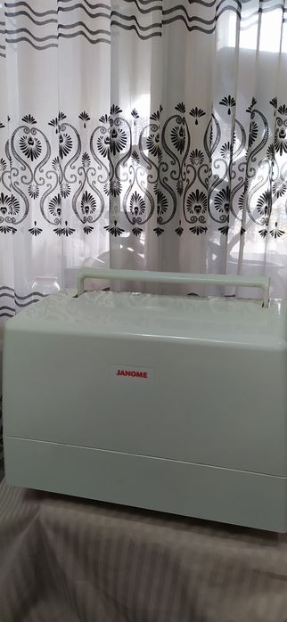 JANOME вышивка тикув машинаси сотилади