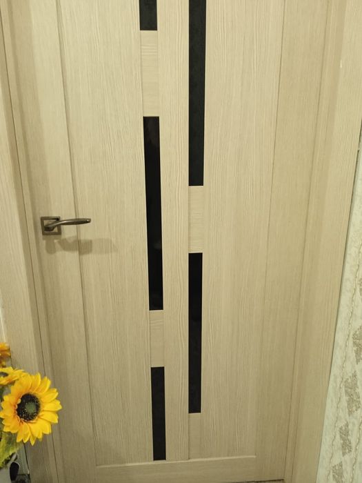 Продам двери 5 штук