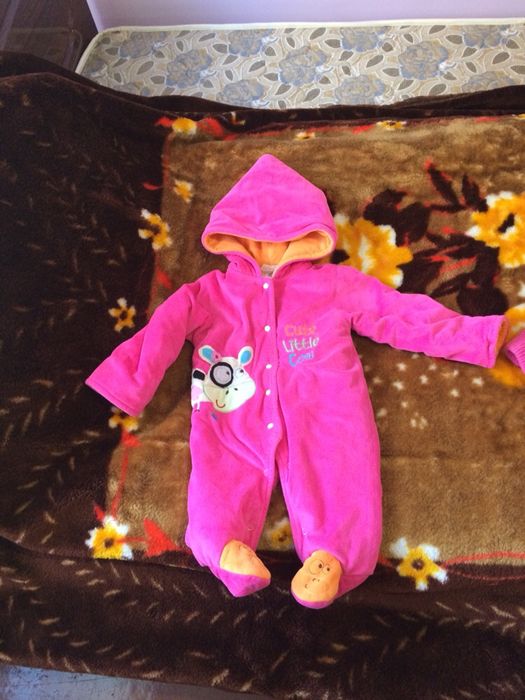 Продам комбинезон детский для девочки