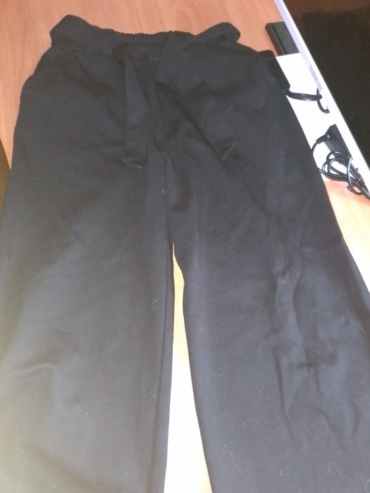 Продам пакет вещей на девочку.