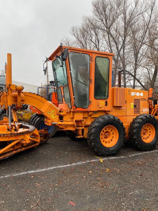 Аренда автогрейдера, экскаватора, катка