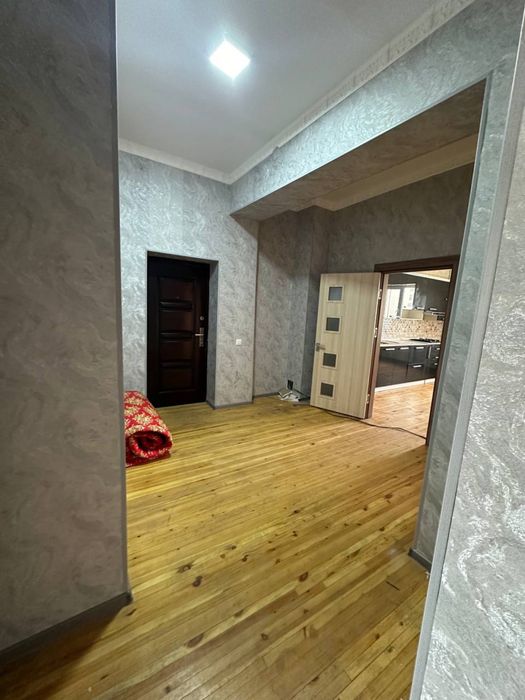 Sirdaryo viloyati Guliston shahar markazida dom sotiladi