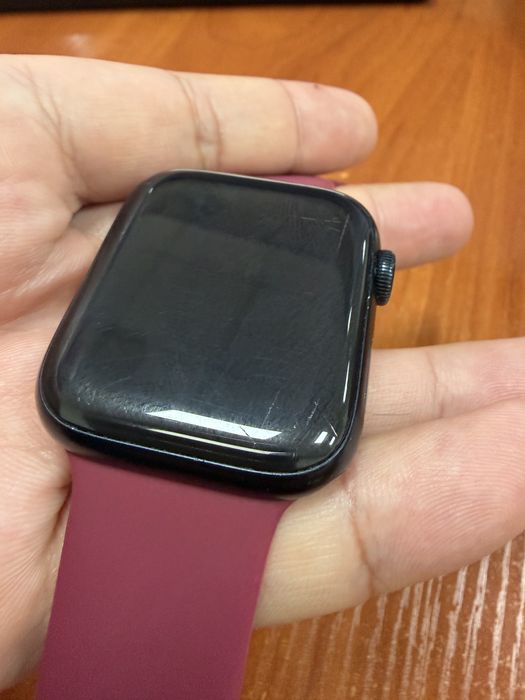 Apple watch se gen2 gps акб 94%