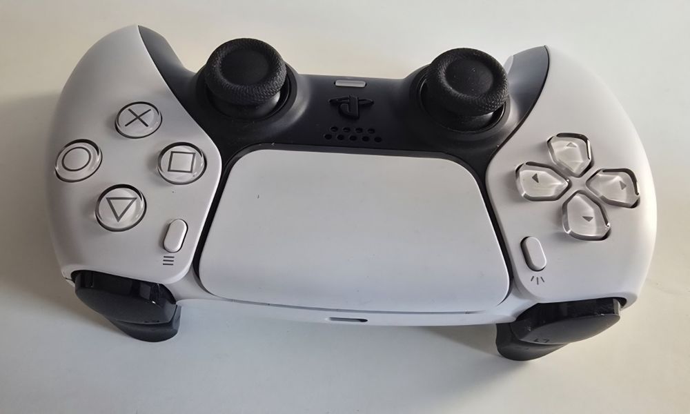 Consola Sigilata PlayStation PS5 Slim Digital Edition 1Tb FC26 Edition , 1 maneta, garantie 2 ani + o maneta garantie